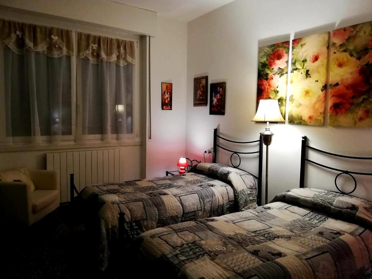 B&B Rosa Samarate エクステリア 写真